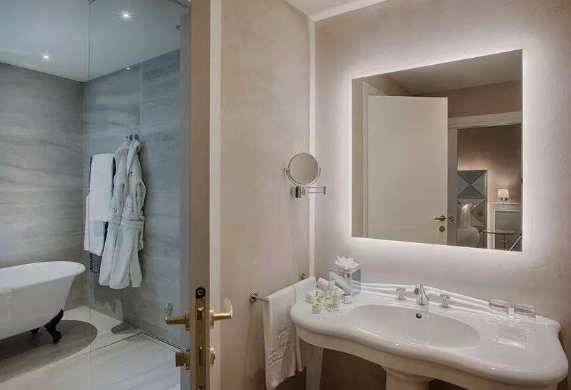 هتل NH Collection Palazzo Verona