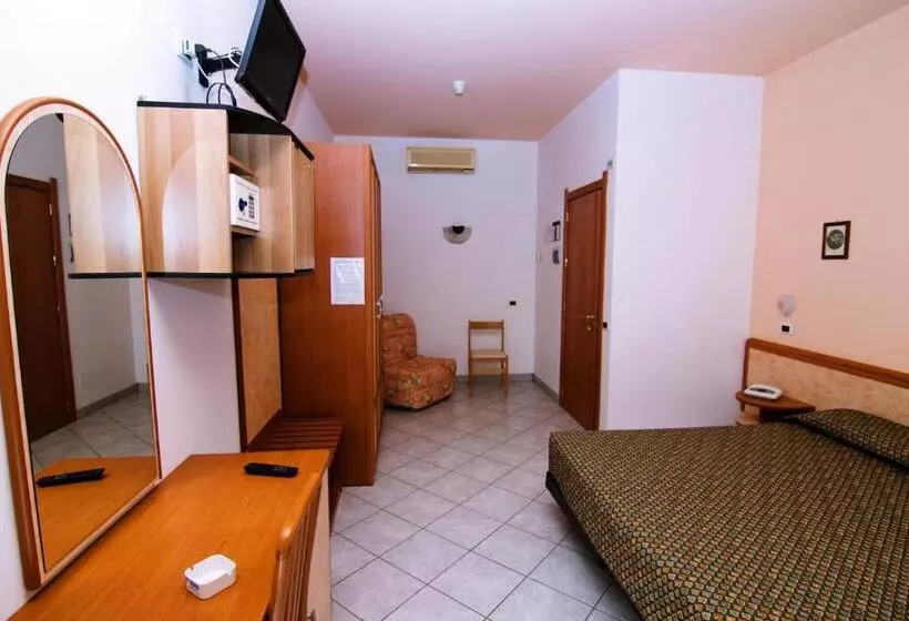 Отель President