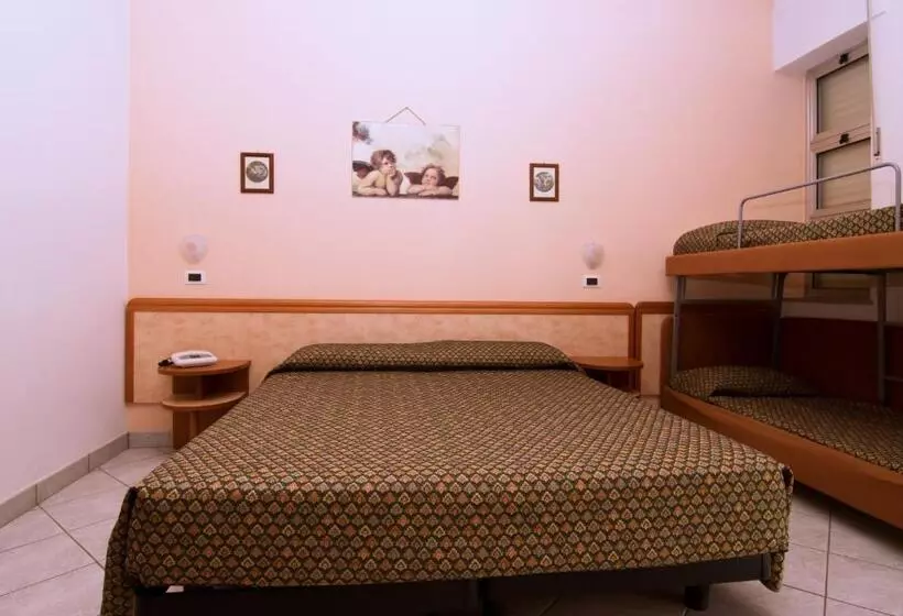 Отель President