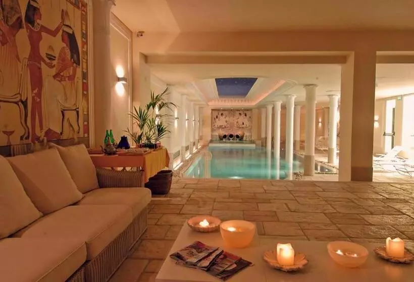 فندق Victoria & Iside Spa