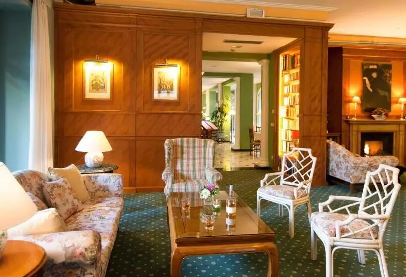 فندق Victoria & Iside Spa