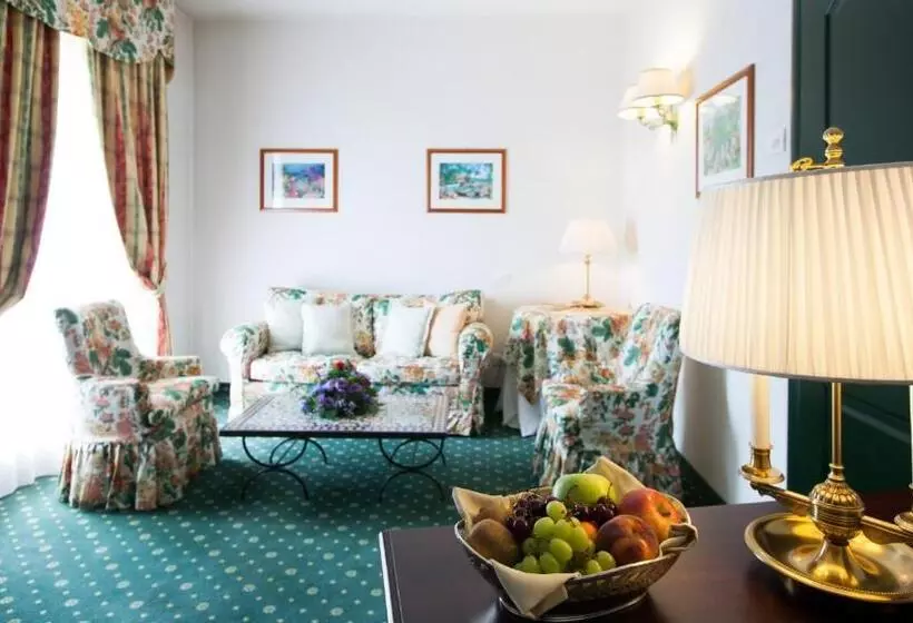 فندق Victoria & Iside Spa