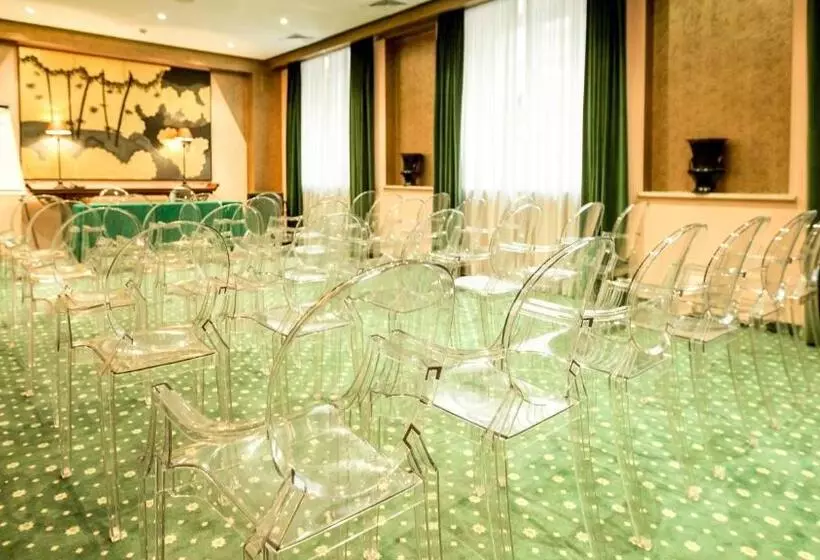 فندق Victoria & Iside Spa