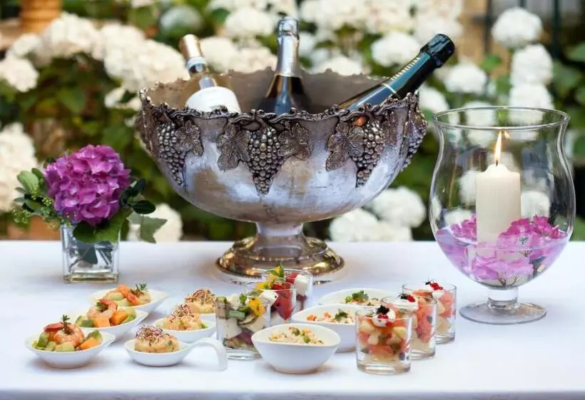 فندق Victoria & Iside Spa