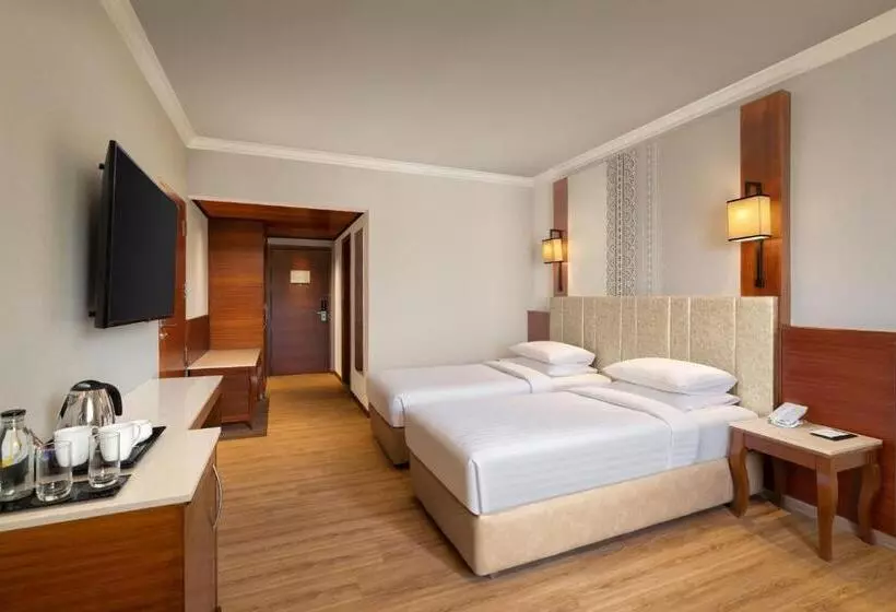 Hotell Courtyard By Marriott Tiruchirappalli