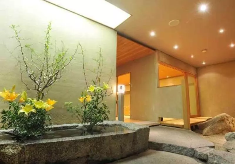 هتل Fukuyama New Castle