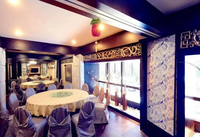 בית מלון כפרי Garden Palace