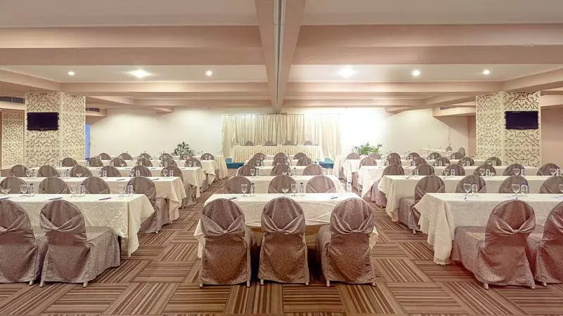 בית מלון כפרי Garden Palace