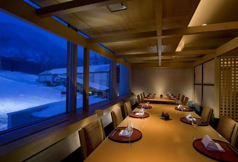 ホテル Hilton Niseko Village