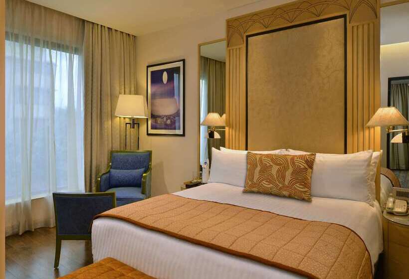 فندق Marine Plaza