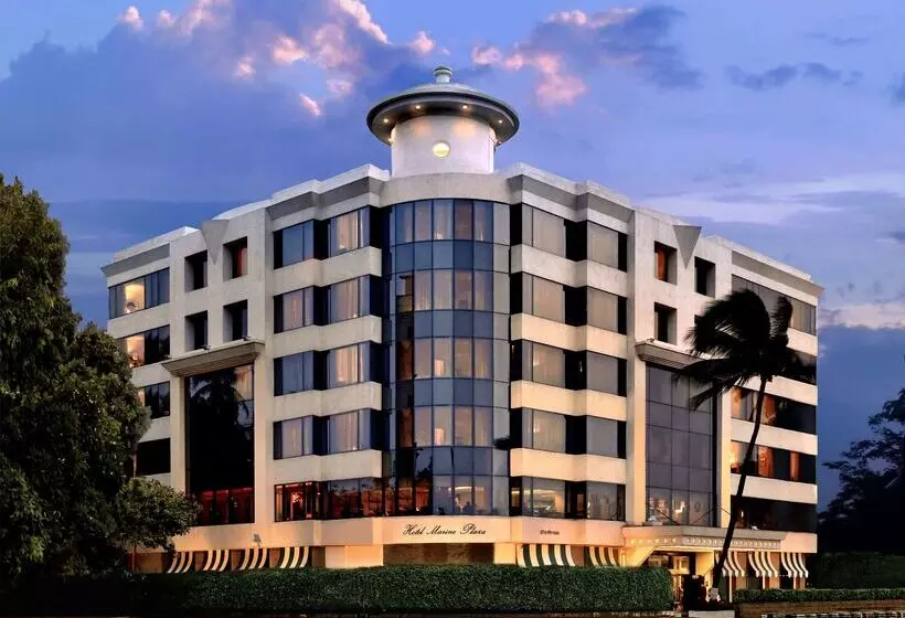 ホテル Marine Plaza