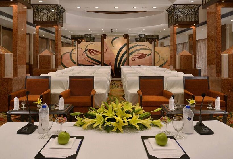 فندق Marine Plaza