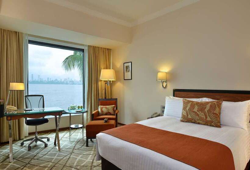 فندق Marine Plaza