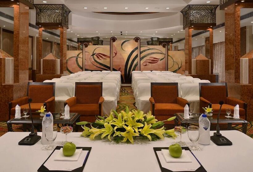 فندق Marine Plaza