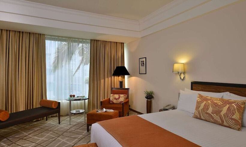 فندق Marine Plaza