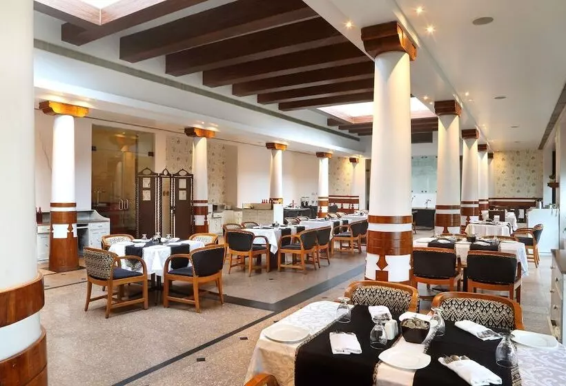 בית מלון כפרי Maurya