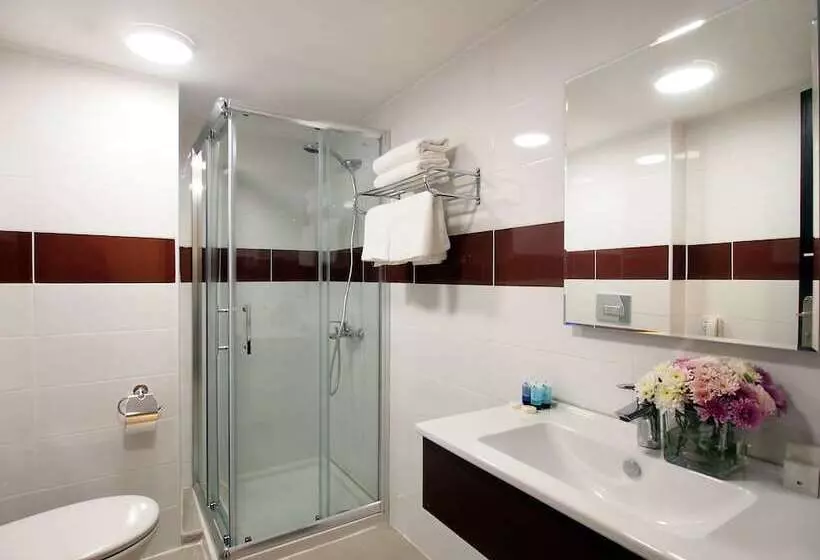 New Capitol Hotel   Jerusalem