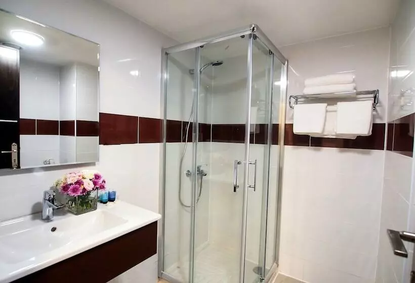 New Capitol Hotel   Jerusalem