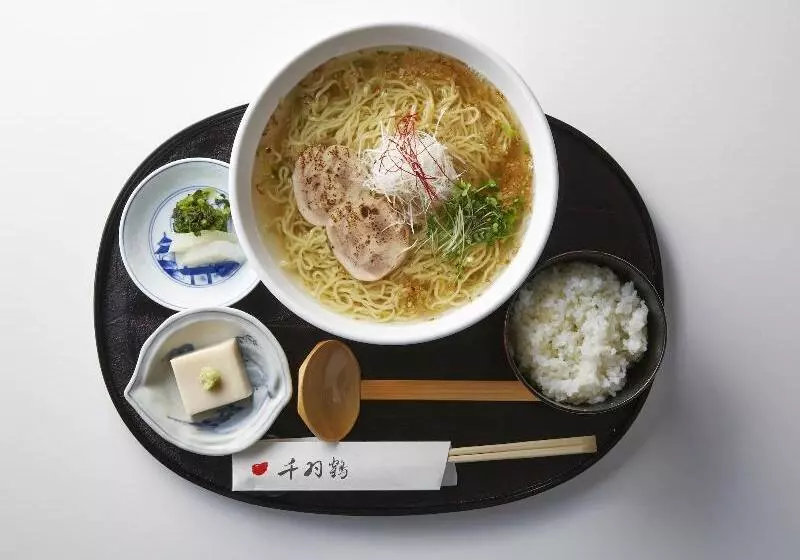 هتل New Otani Hakata