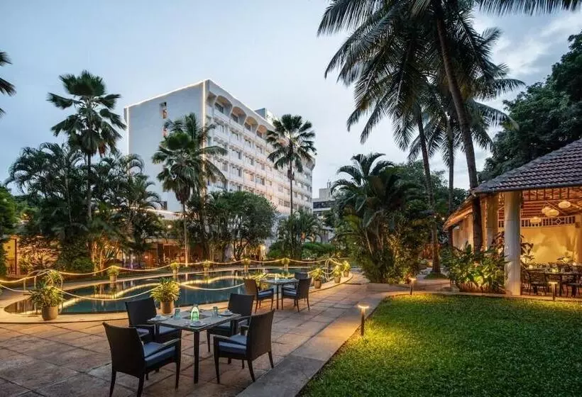 בית מלון כפרי Southern Star Mysore