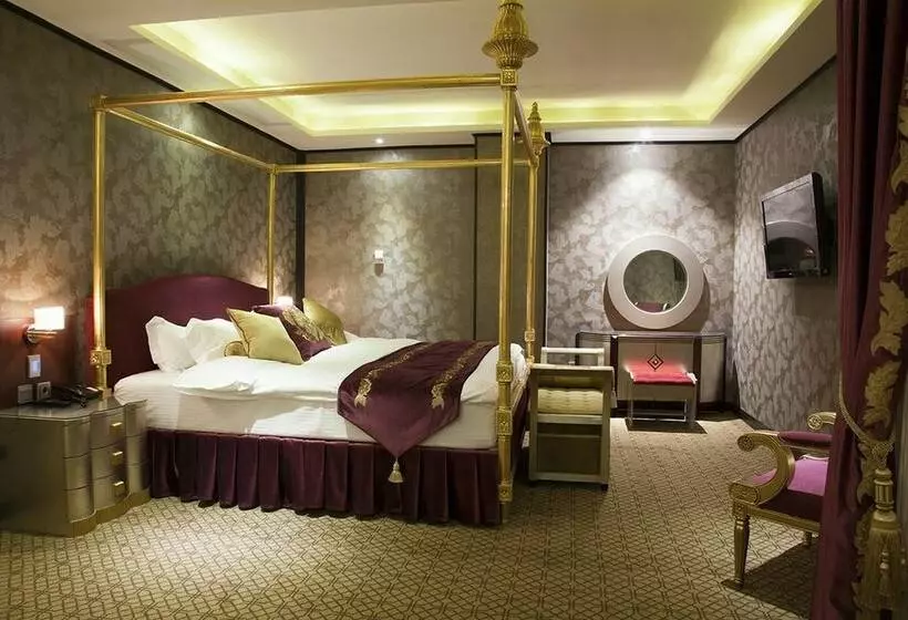 Tehran Grand Hotels