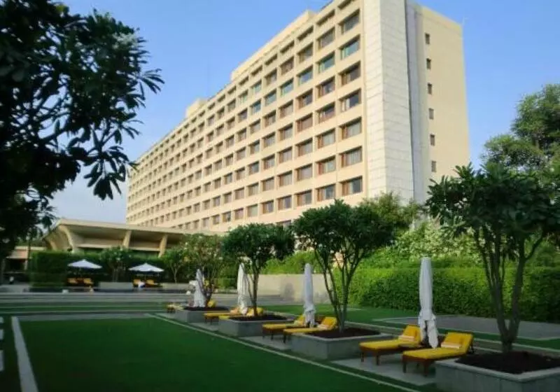 Отель The Oberoi New Delhi