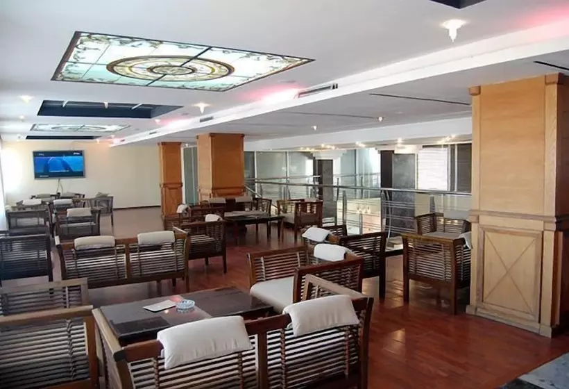 酒店 De La Corniche