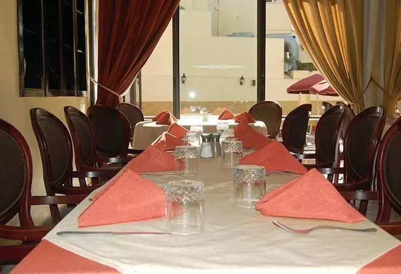 酒店 De La Corniche