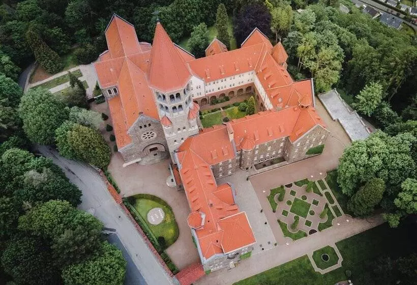 هتل Du Commerce  Restaurant La Table De Clervaux