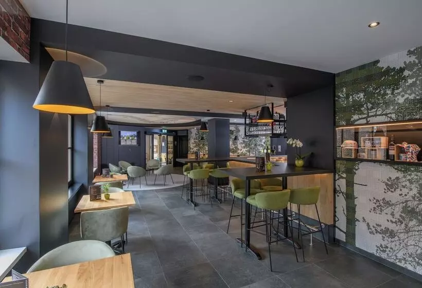 هتل Du Commerce  Restaurant La Table De Clervaux