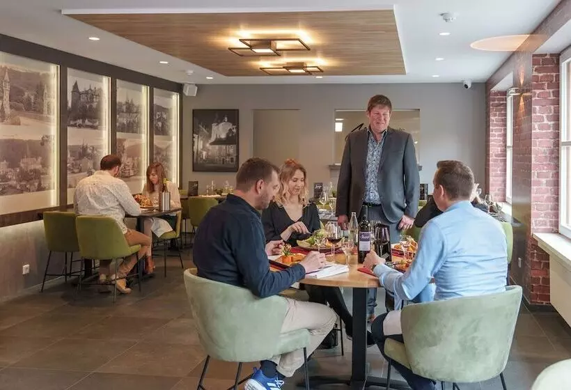 هتل Du Commerce  Restaurant La Table De Clervaux