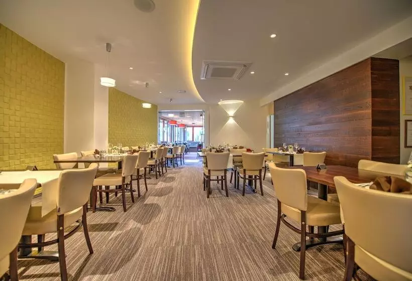 هتل Du Commerce  Restaurant La Table De Clervaux