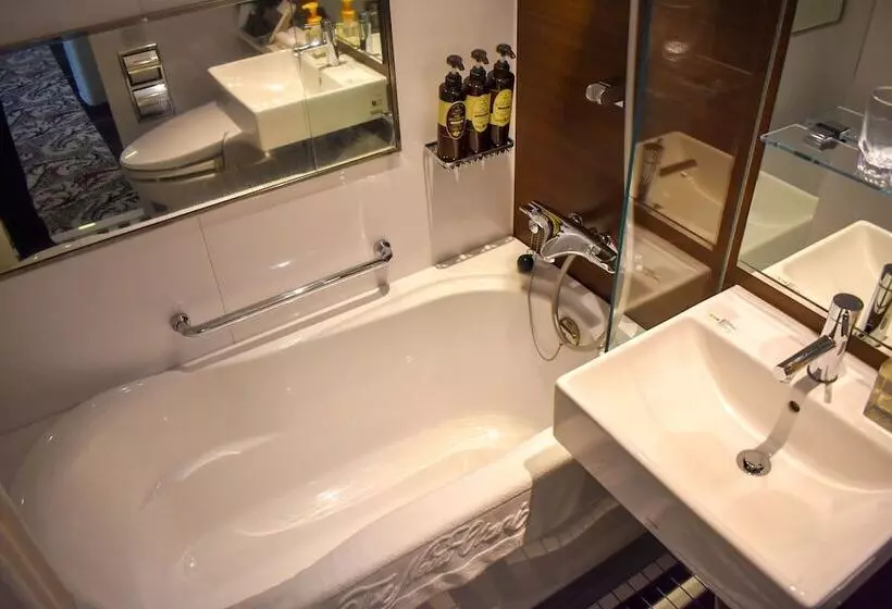 Hotel New Otani Inn Tokyo