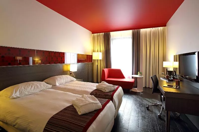 هتل Park Inn By Radisson Luxembourg City