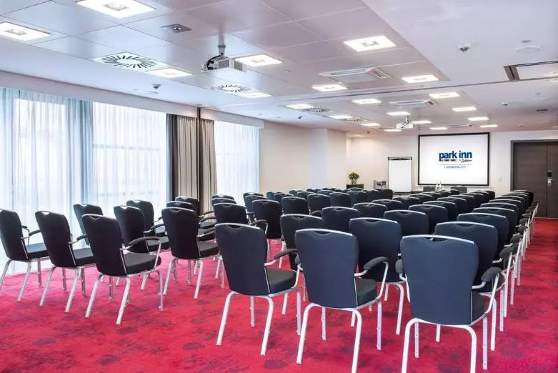 هتل Park Inn By Radisson Luxembourg City