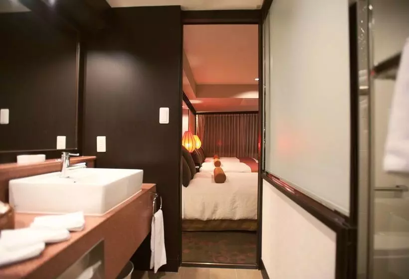 Rose Hotel Yokohama, The Distinctive Collection By Worldhotels