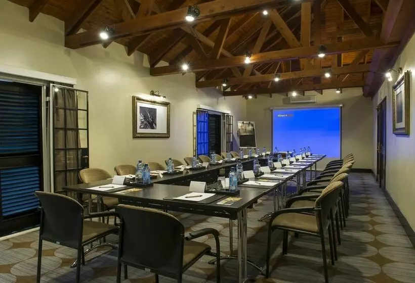 فندق Southern Sun Mayfair Nairobi