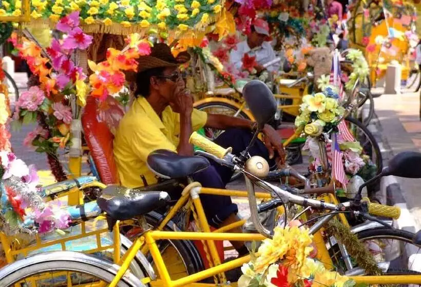 هتل Hallmark Express