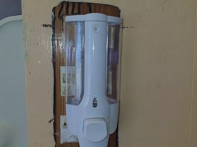 Shaw Park Beach Hotel & Spa