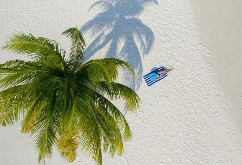 Holiday Island Resort