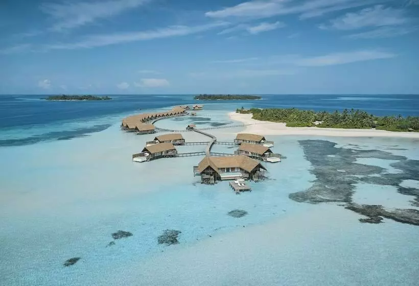 هتل Como Cocoa Island   Partner Travels Free For 7 Nights Or More