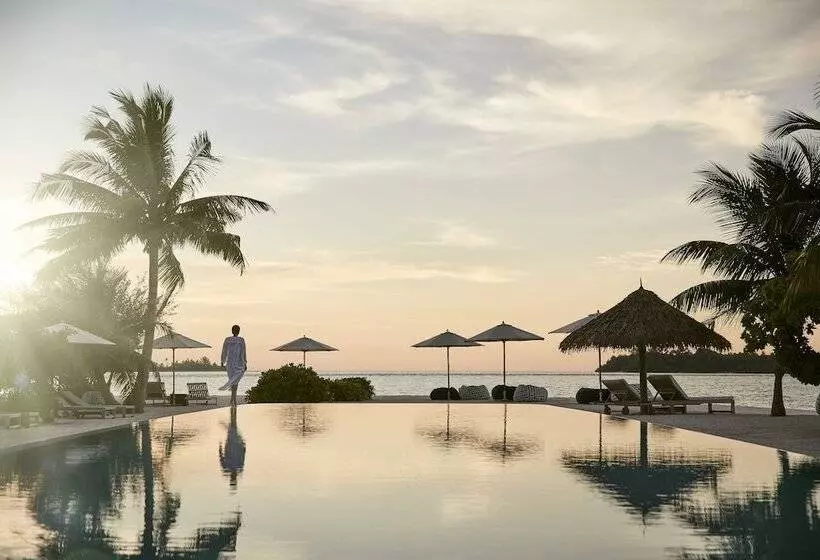 هتل Como Cocoa Island   Partner Travels Free For 7 Nights Or More