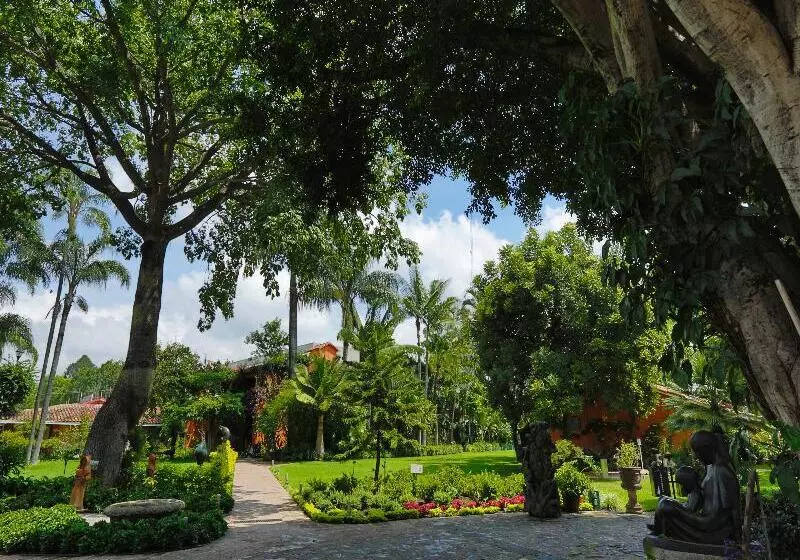 Hosteria Las Quintas Hotel Restaurante Bar