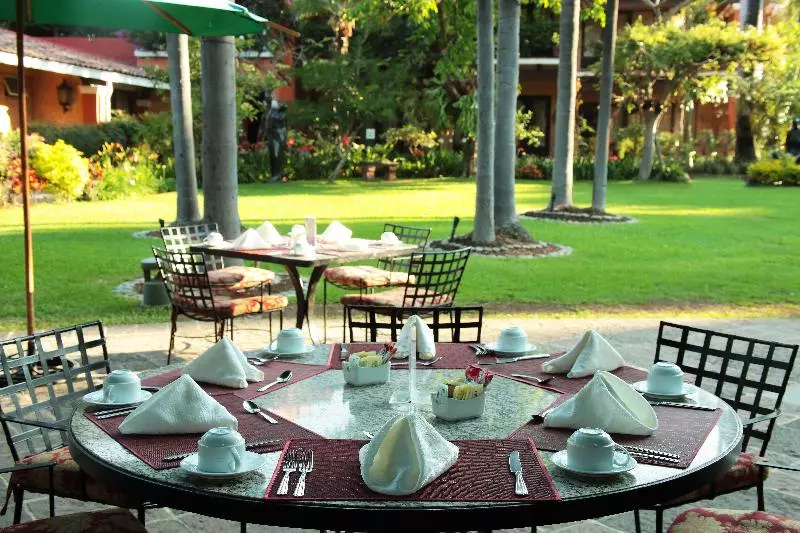 Hosteria Las Quintas Hotel Restaurante Bar