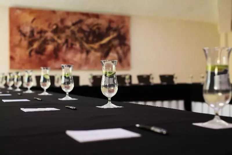 Hosteria Las Quintas Hotel Restaurante Bar