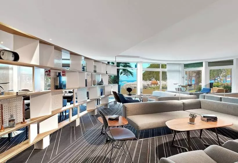 ホテル Le Méridien Beach Plaza