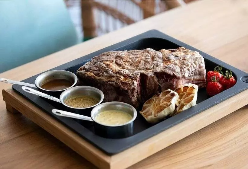 ホテル Le Méridien Beach Plaza