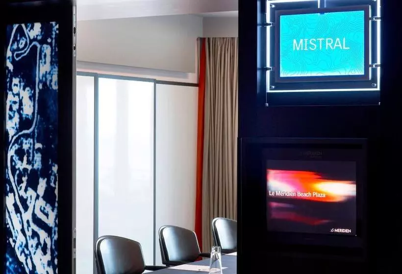 ホテル Le Méridien Beach Plaza