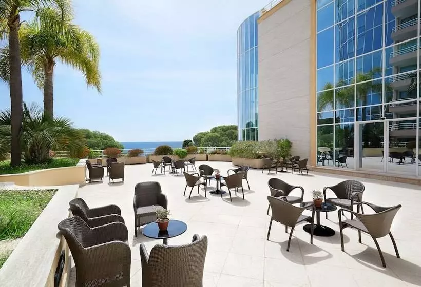 ホテル Le Méridien Beach Plaza