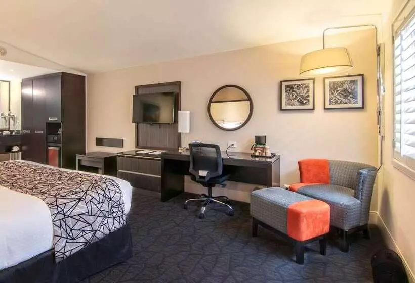 ホテル Lucerna Mexicali